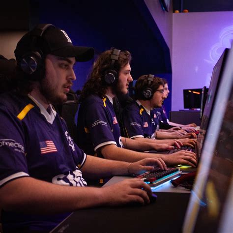 SNHU Esports (@snhuesports) • Instagram photos and videos.